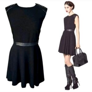 alice + olivia kerry leather and studded shoulder mini dress Size Medium